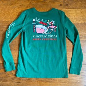 EUC Vineyard Vines Santa Whale Long-Sleeve Pocket Tee